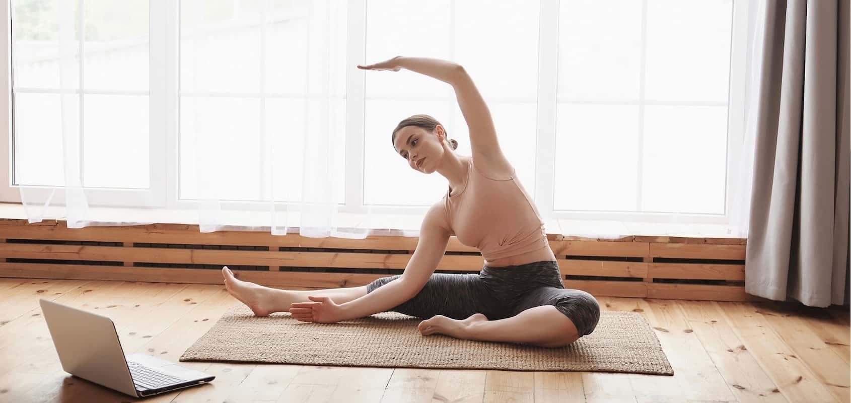 オンラインヨガレッスン